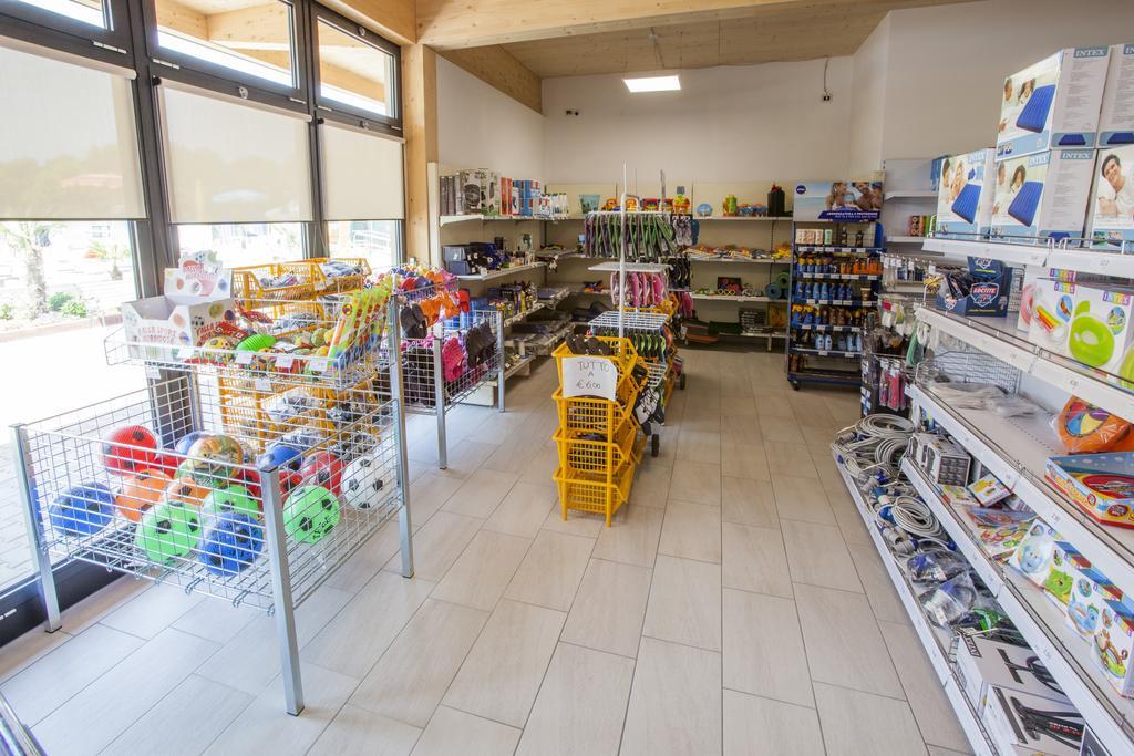 Baia Holiday Gasparina Castelnuovo del Garda Ngoại thất bức ảnh