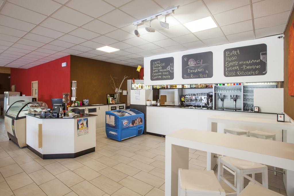 Baia Holiday Gasparina Castelnuovo del Garda Ngoại thất bức ảnh