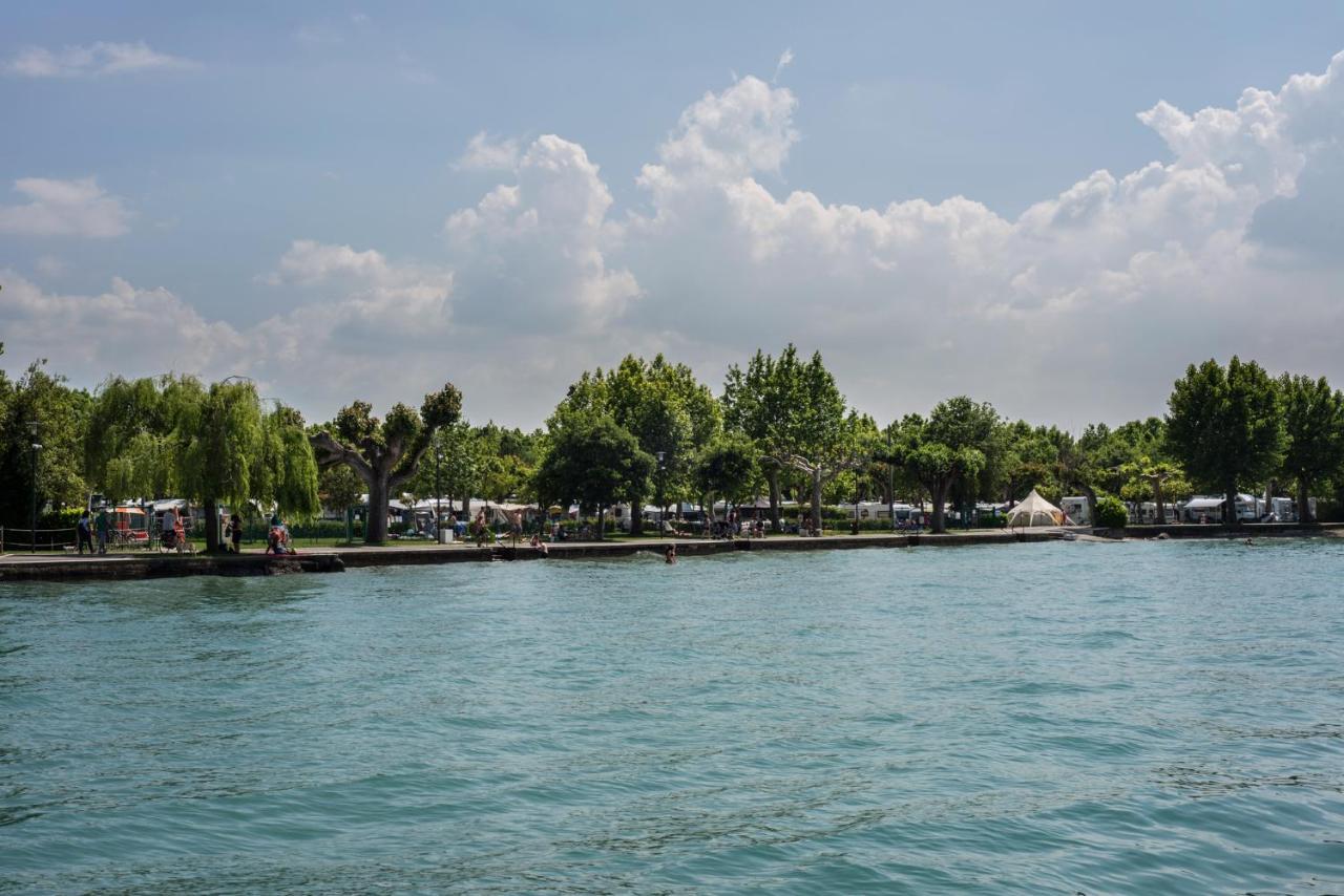 Baia Holiday Gasparina Castelnuovo del Garda Ngoại thất bức ảnh